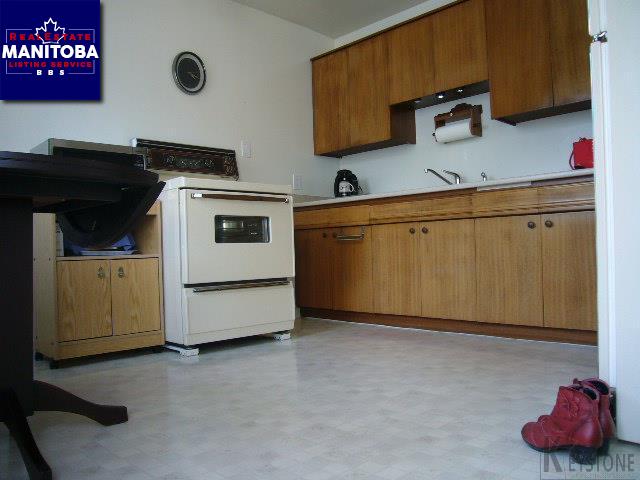 Property 760 Walker Ave img1