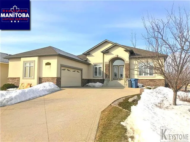 4 Tangle Ridge Cr