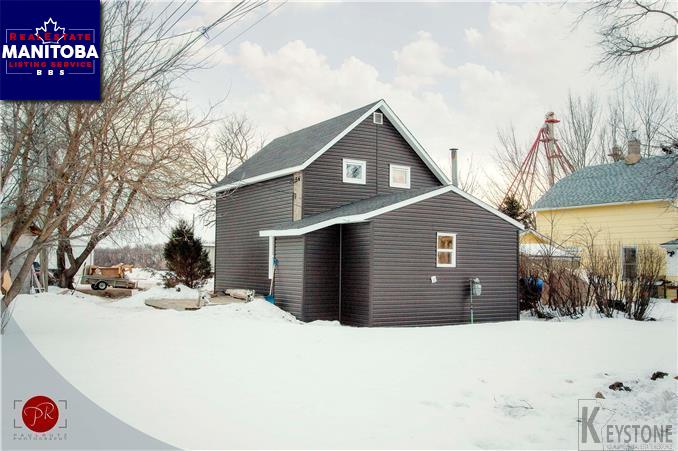 Property 620 4th Ave img1