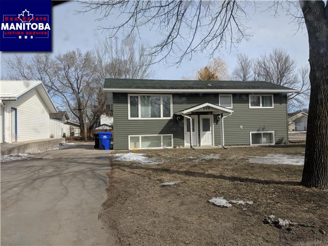 Property 883 Gilmour St img1