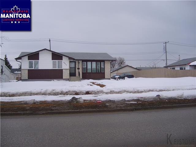 Property 2077 King Edward St Main image