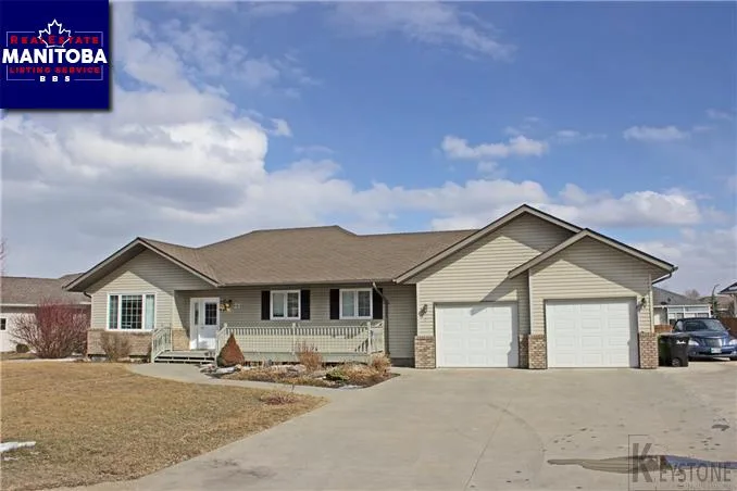 25 Glenview Dr, Morden
