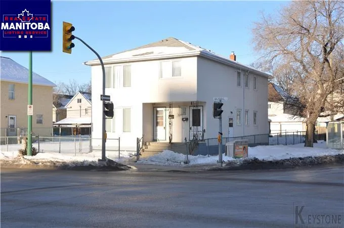 602 Balmoral St, Winnipeg
