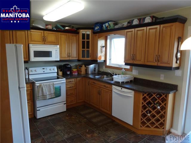 Property 15 Athens Bay img1