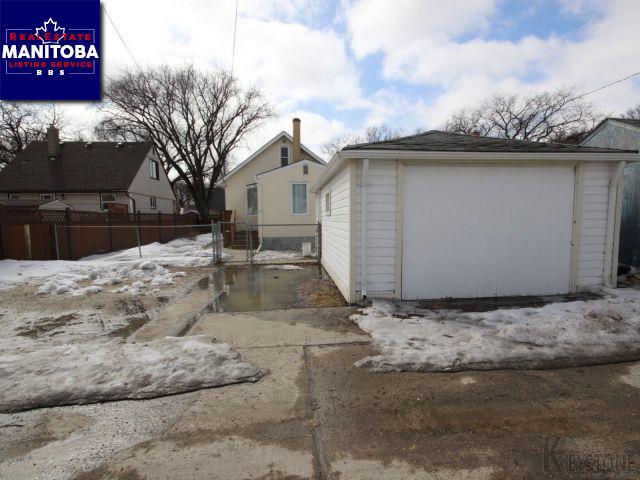 Property 1161 Boyd Ave img1