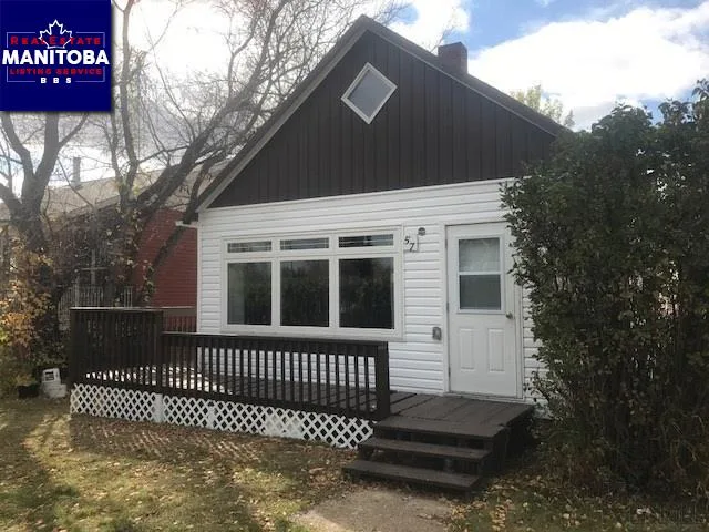 57 3rd Ave Ne, Roblin