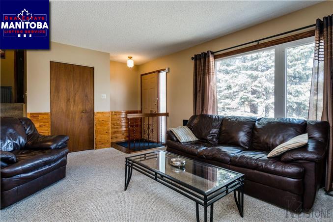 Property 470 Knowles Ave img1