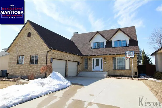 7 West Springs Cove, Winnipeg