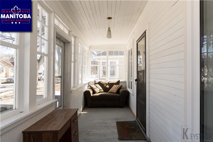 Property 68 Hart Ave img1