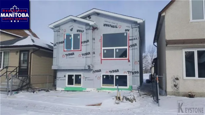 2079 Gallagher Ave, Winnipeg