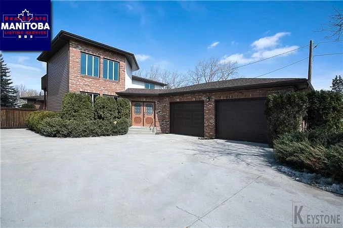 1145 Des Trappistes St, Winnipeg