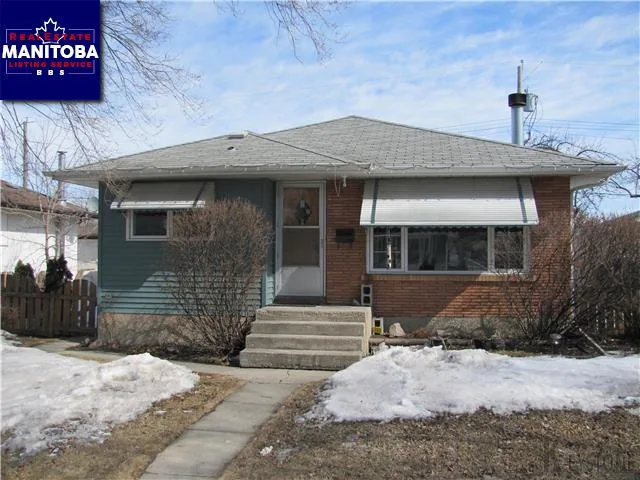 711 Hoskin Ave, Winnipeg