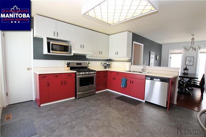 Property 12 Elm Cr img1