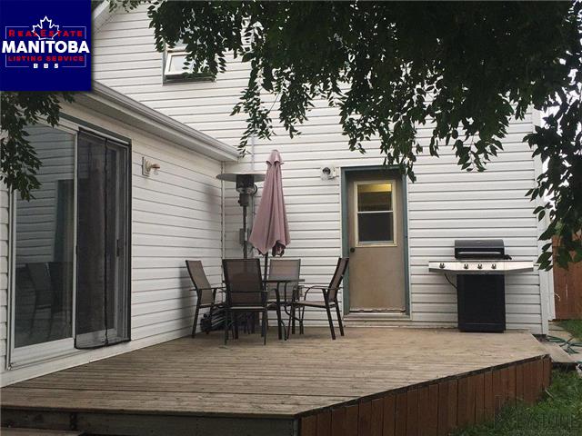 Property 488 Wellington St W img1