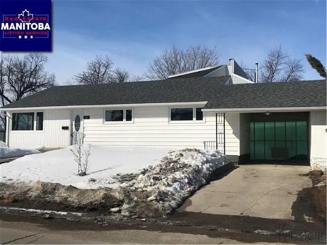 4 Bed House for Sale at 201 3rd St Se, Portage La Prairie, MB - MLS® #1808271