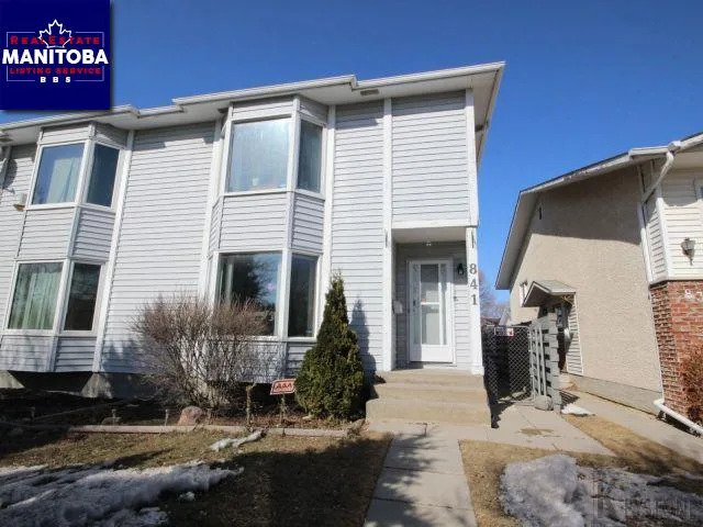 841 Templeton Ave, Winnipeg