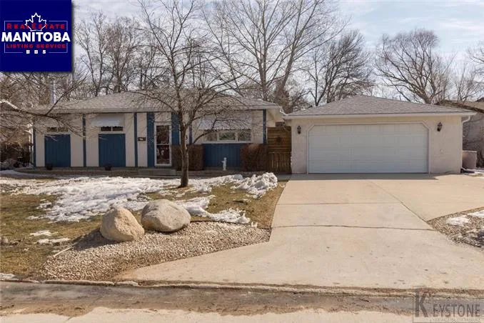 4 Bed House for Sale at 93 Harwood Cr, Winnipeg, MB - MLS® #1808394