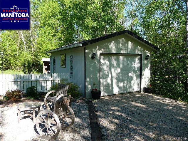 Property 5 Doerksen Bay img1