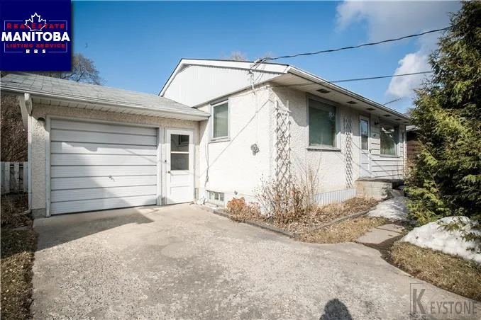 419 Gertrude Ave, Beausejour