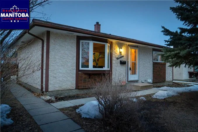 3 Bed House for Sale at 19 Currie Cr, Winnipeg, MB - MLS® #1808557