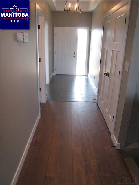 Property 26 70 Oak Forest Cr img1