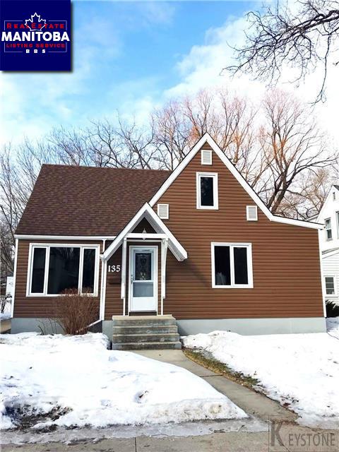 Property 135 Pinedale Ave Main image