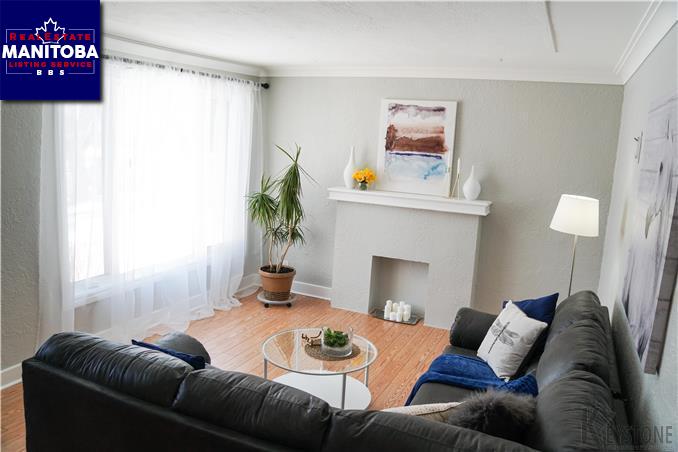 Property 135 Pinedale Ave img1