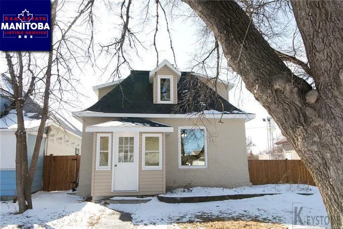 100 1st St Se, Carman