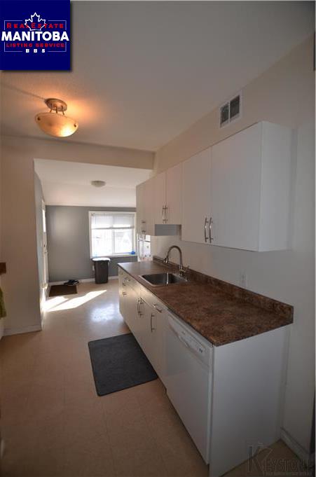 Property 1566 Alexander Ave img1