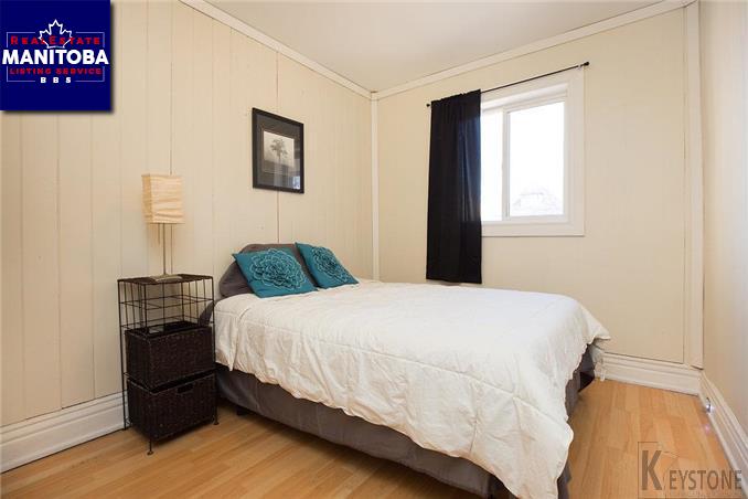 Property 180 Johnson Ave W img1