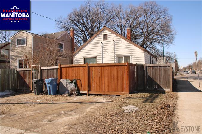 Property 902 Fleet Ave img1