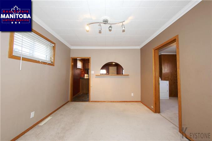 Property 588 Riverton Ave img1