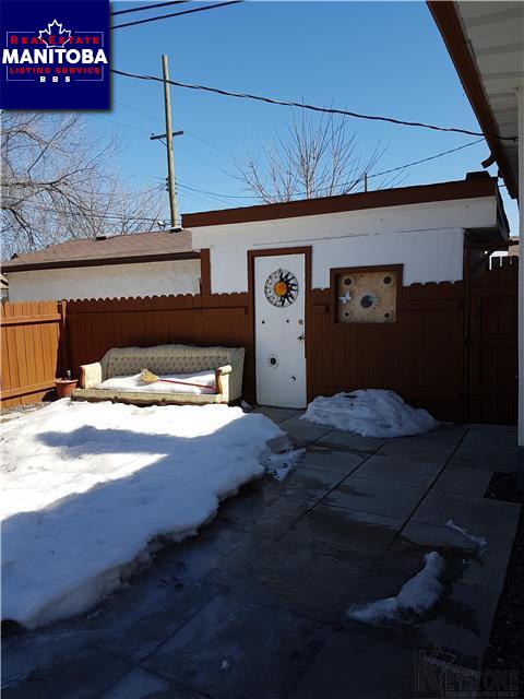 Property 415 Ottawa Ave img1