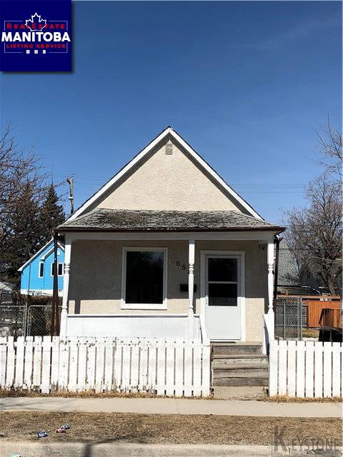 Property 685 Burrows Ave Main image