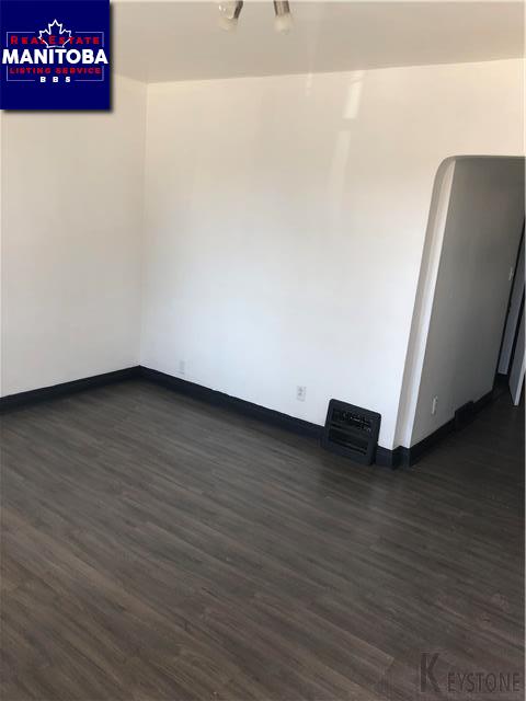 Property 685 Burrows Ave img1