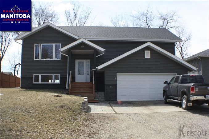 4 Bed House for Sale at 124 Brindle Ave E, Souris, MB - MLS® #1808884