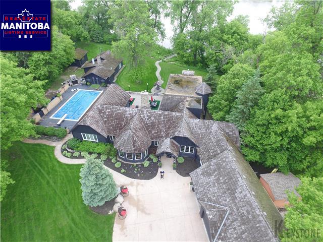 Property 3196 Henderson Hwy Main image