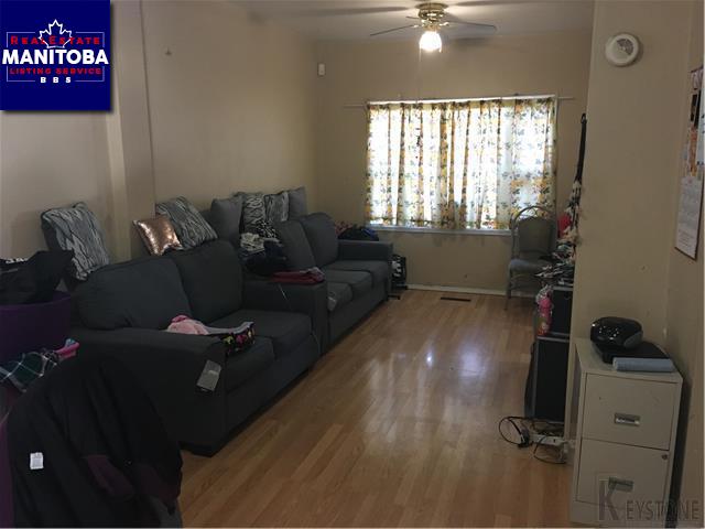 Property 385 Tweed Ave img1