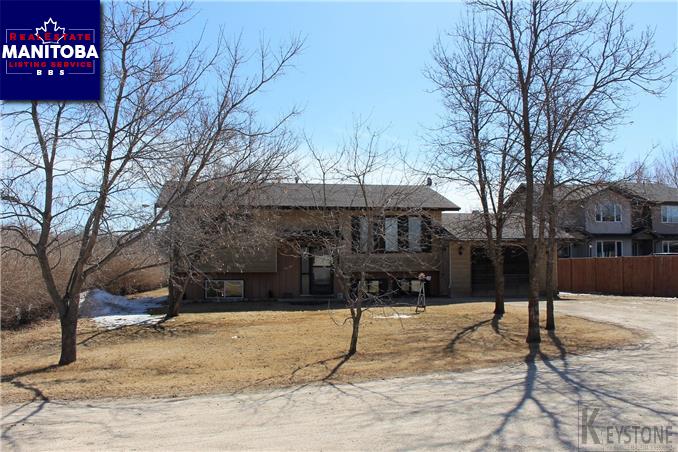 Property 304 Place Sauveur Pl Main image