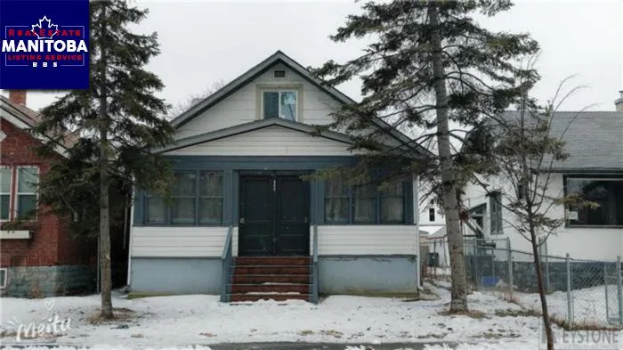 566 Boyd Ave, Winnipeg