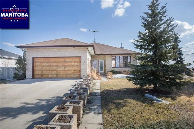 120 Fourth St S, Niverville