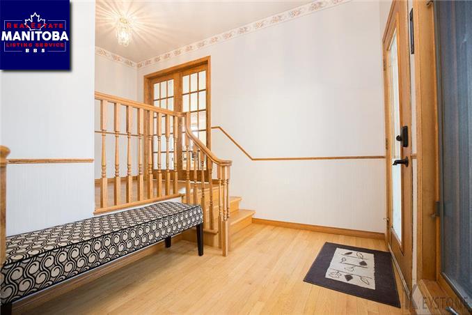 Property 120 Fourth St S img1