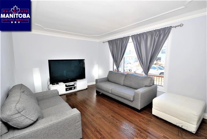 Property 497 Seven Oaks Ave img1