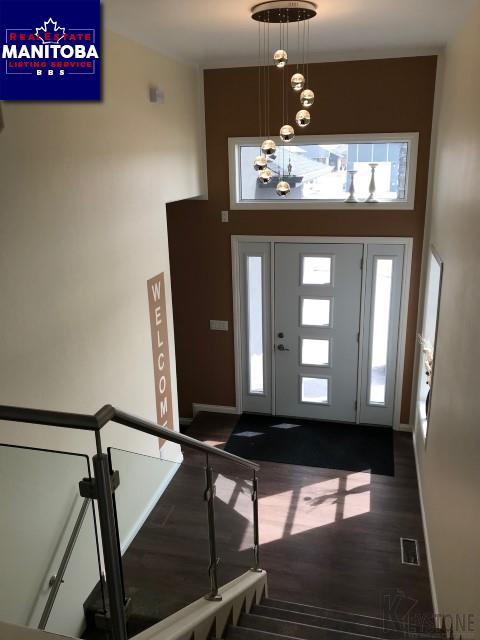 Property 610 Merlin Dr img1