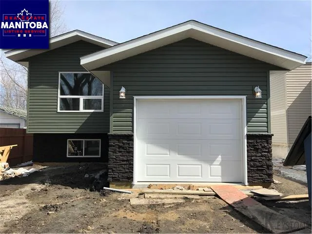 4 Bed House for Sale at 44 6th St Ne, Portage La Prairie, MB - MLS® #1809137