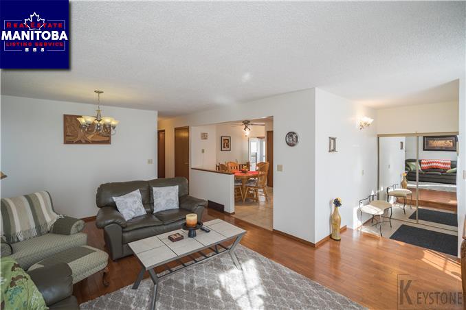 Property 16 Rothshire Dr img1