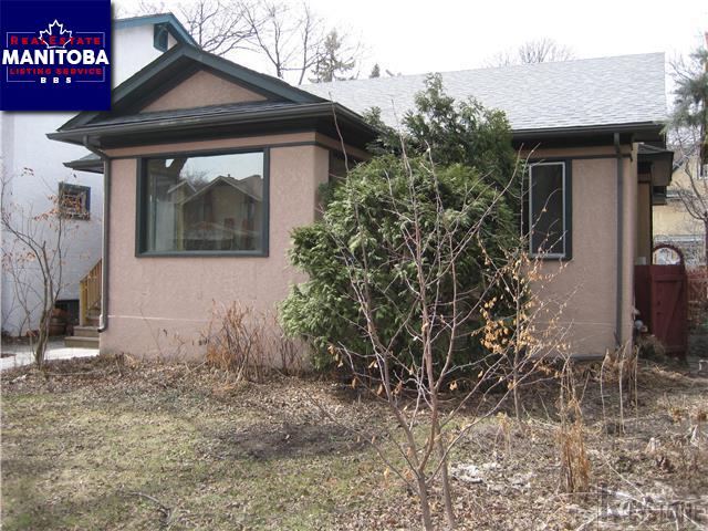 Property 254 Garfield St S img1