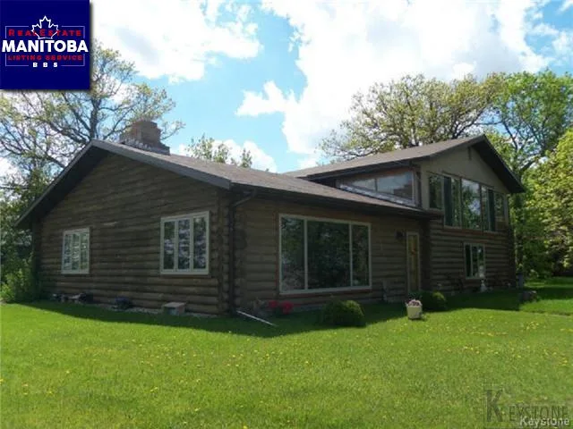 7 Stoney Point Rd, Dauphin
