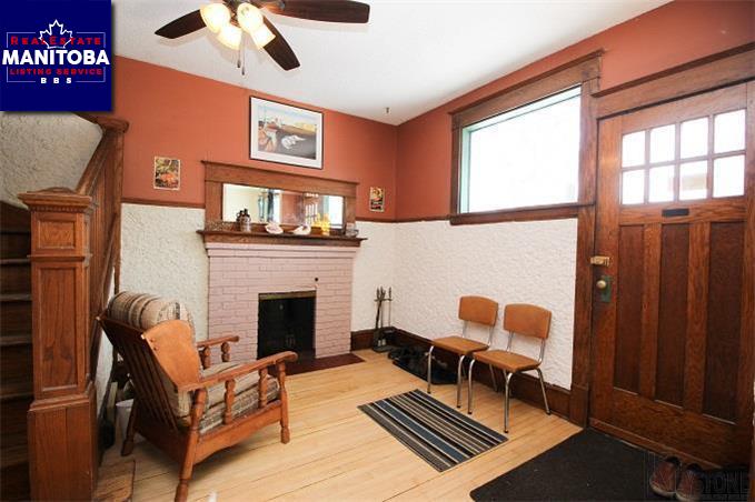 Property 608 Sherburn St img1