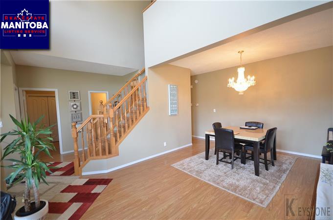 Property 54 Haverhill Cr img1